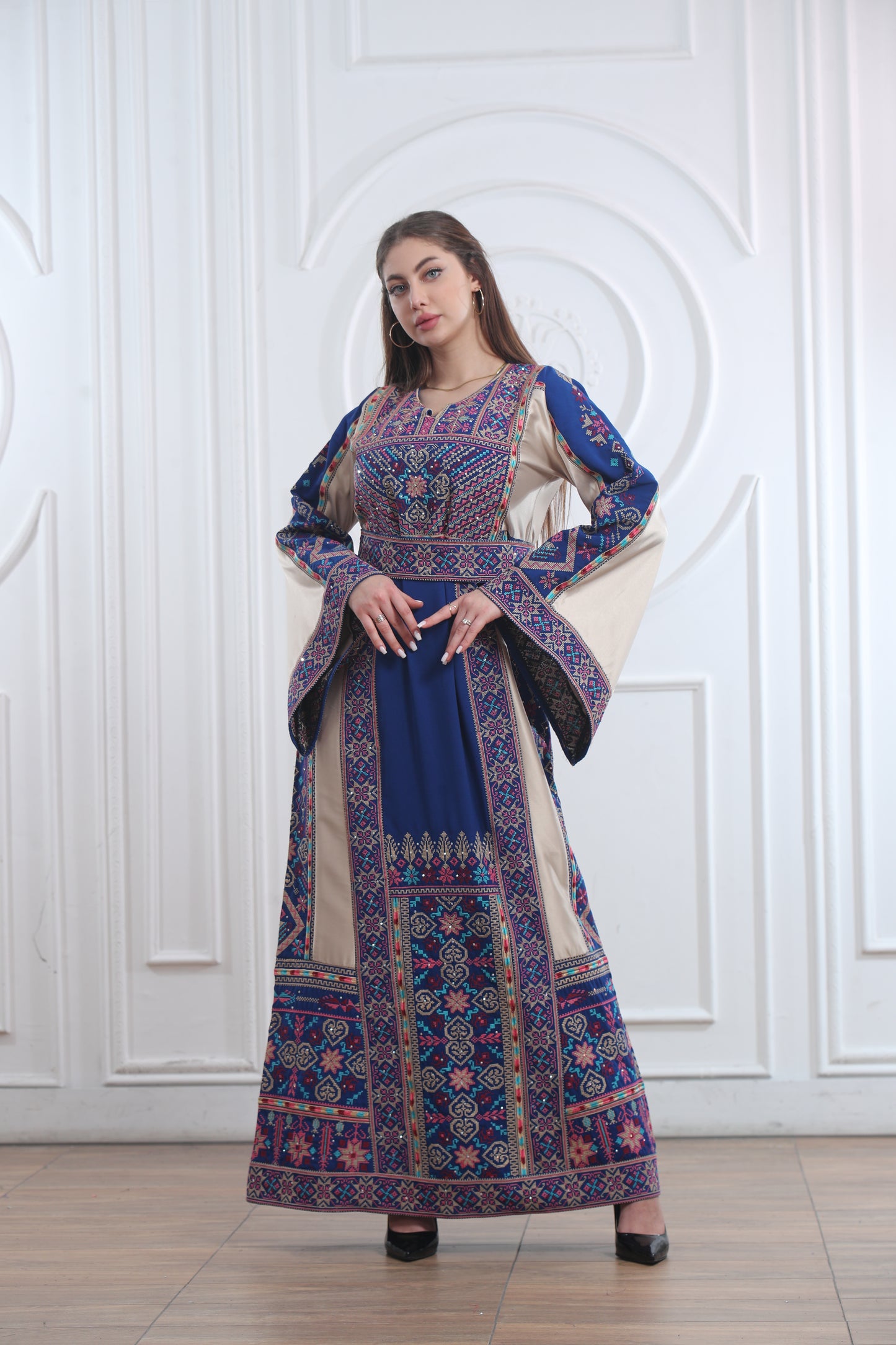 Al Qamar Thobe - ثوب القمر