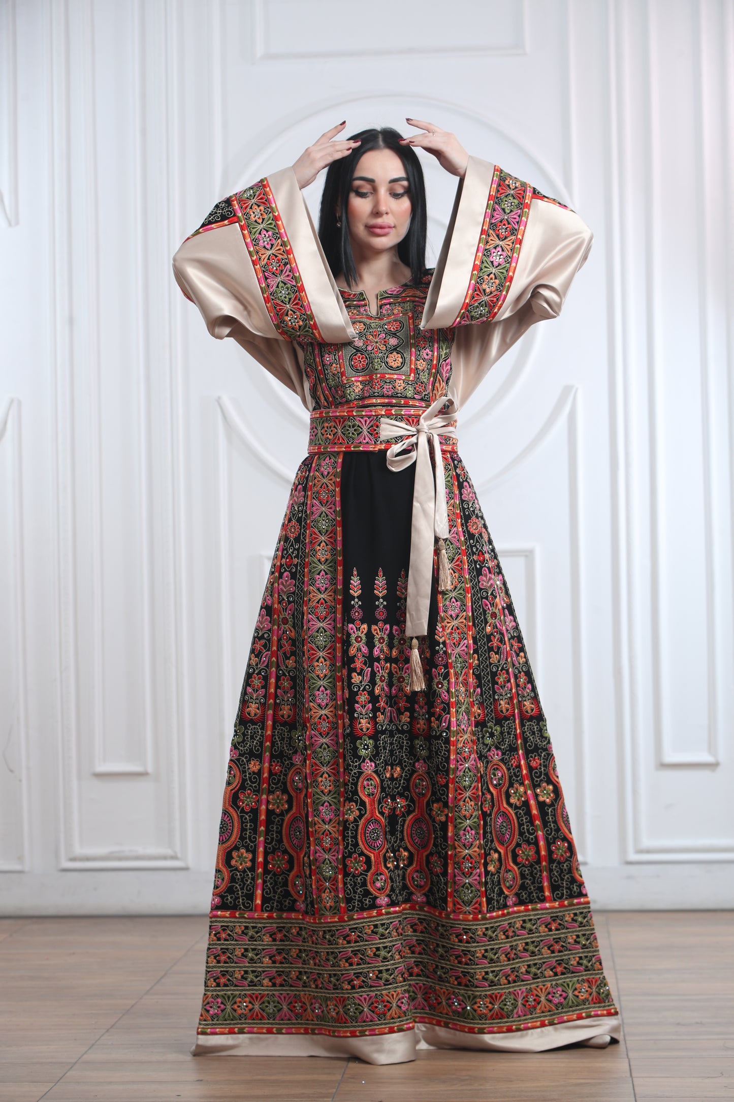 Satin Malaka Thobe - ثوب ملكة