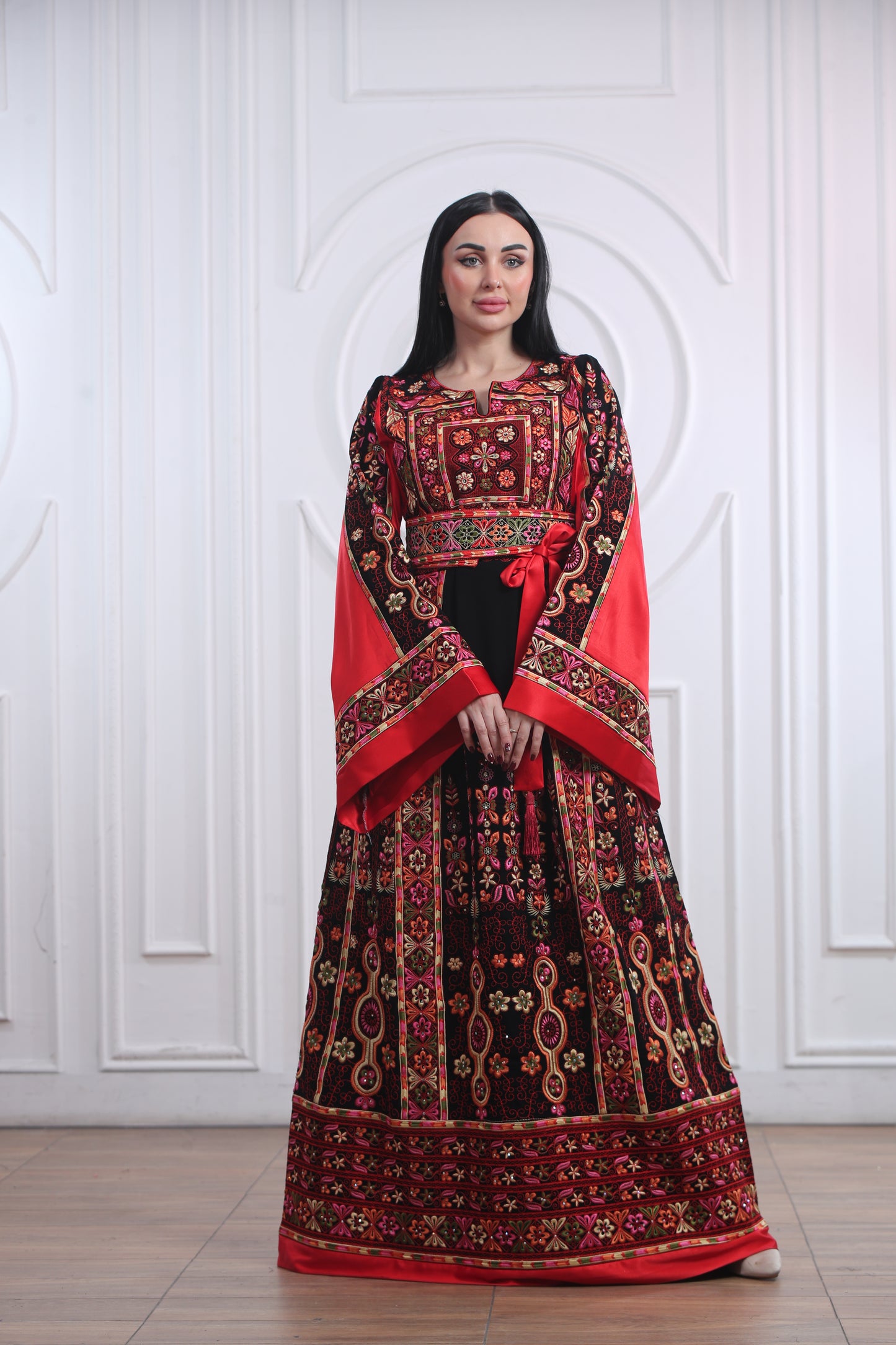 Satin Malaka Thobe - ثوب ملكة