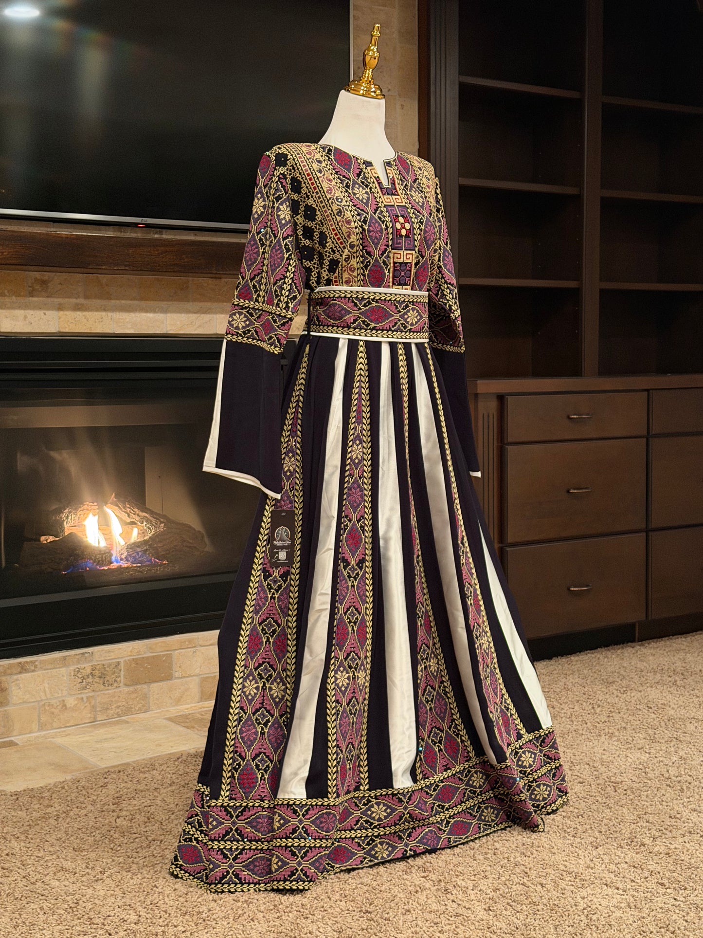 Al Sharkasi Thobe - ثوب الشركسي