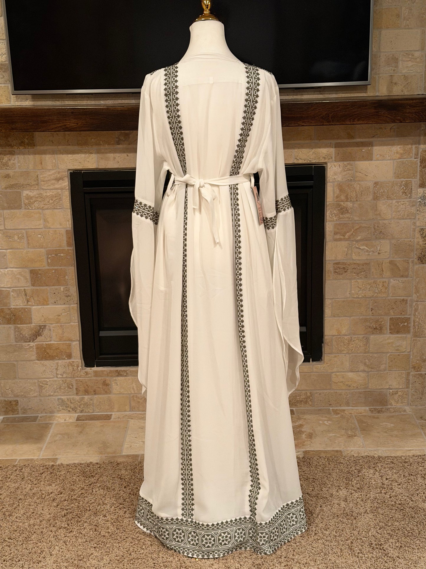 Tulkarm Thobe - ثوب طولكرم