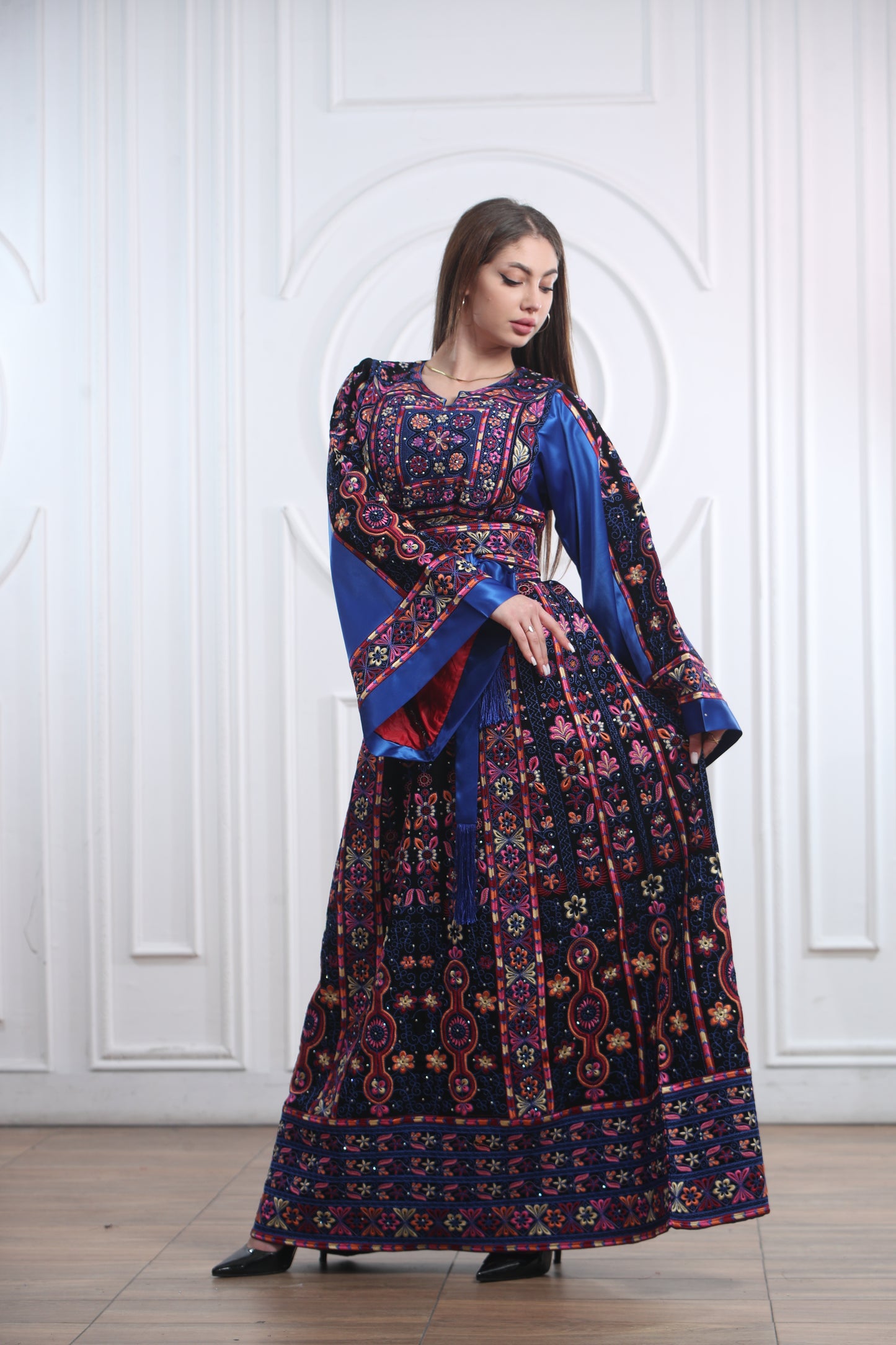 Satin Malaka Thobe - ثوب ملكة