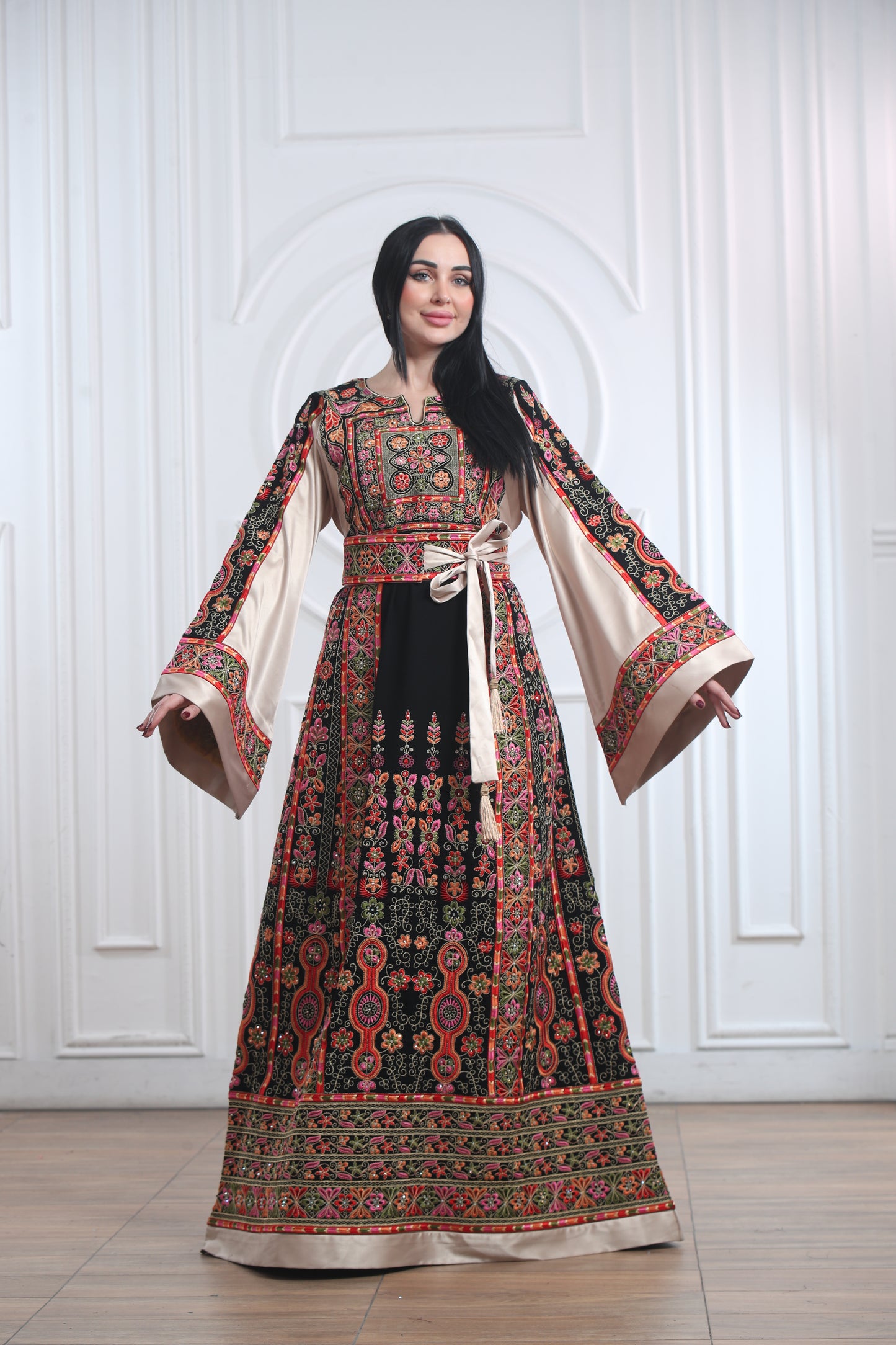 Satin Malaka Thobe - ثوب ملكة