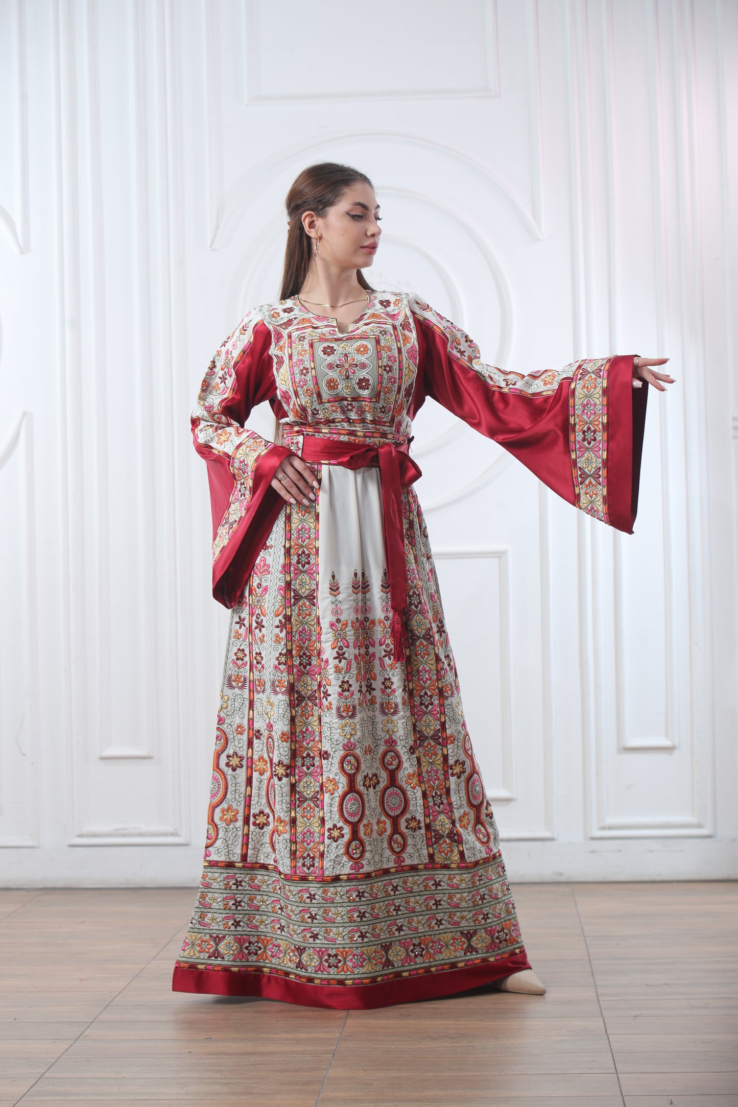 Satin Malaka Thobe - ثوب ملكة