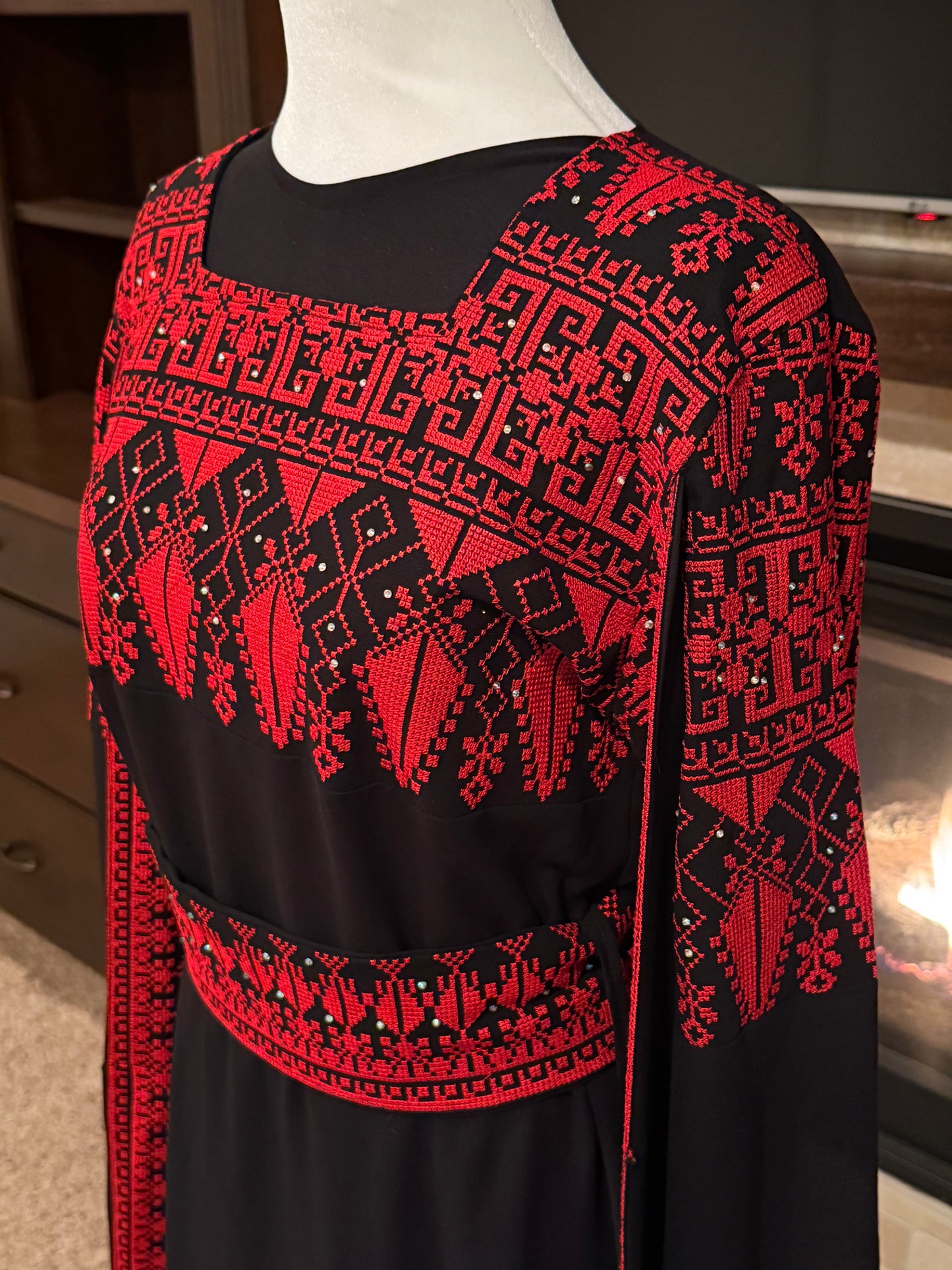 Sultana Thobe - ثوب السلطانة