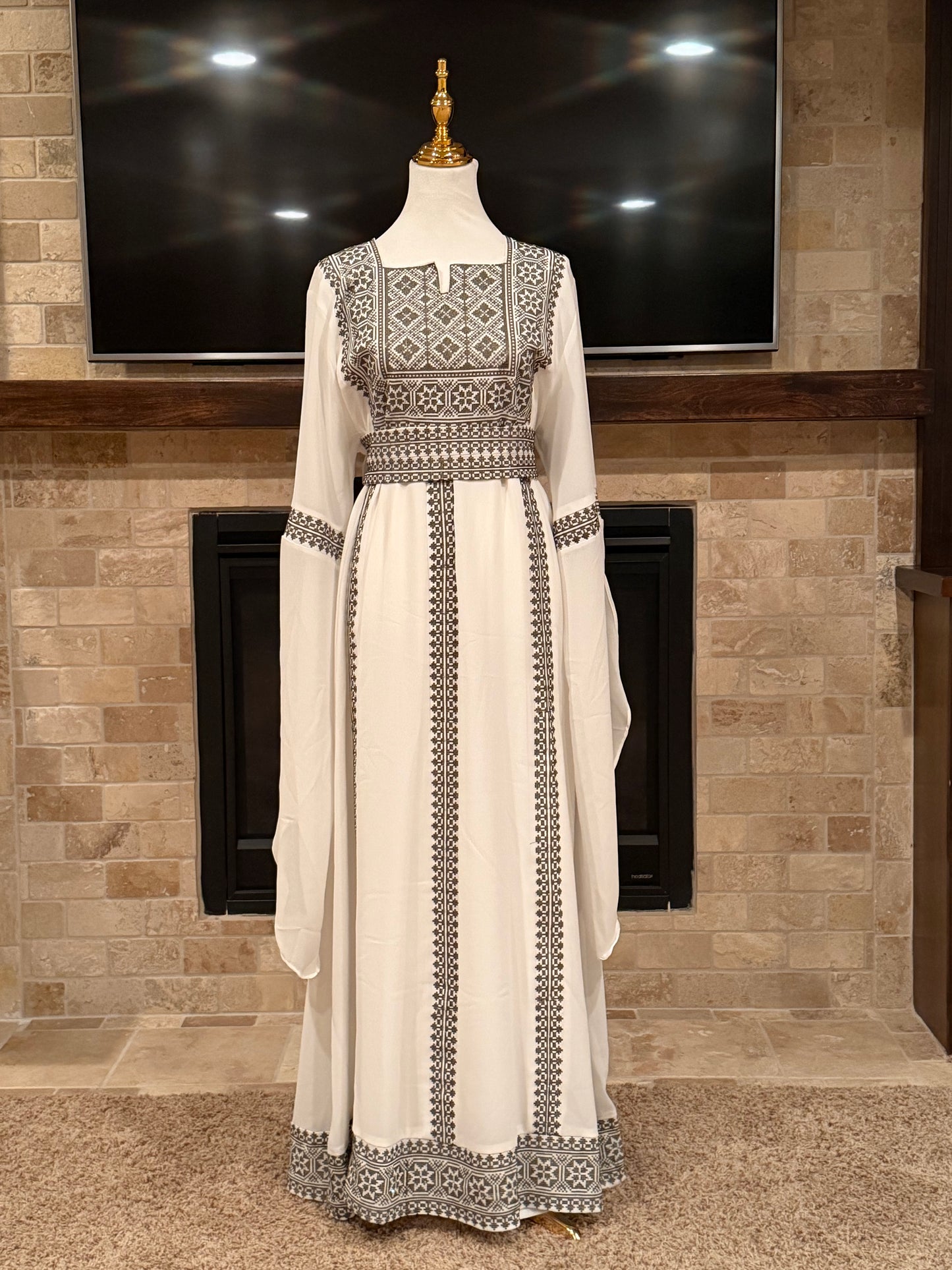 Tulkarm Thobe - ثوب طولكرم