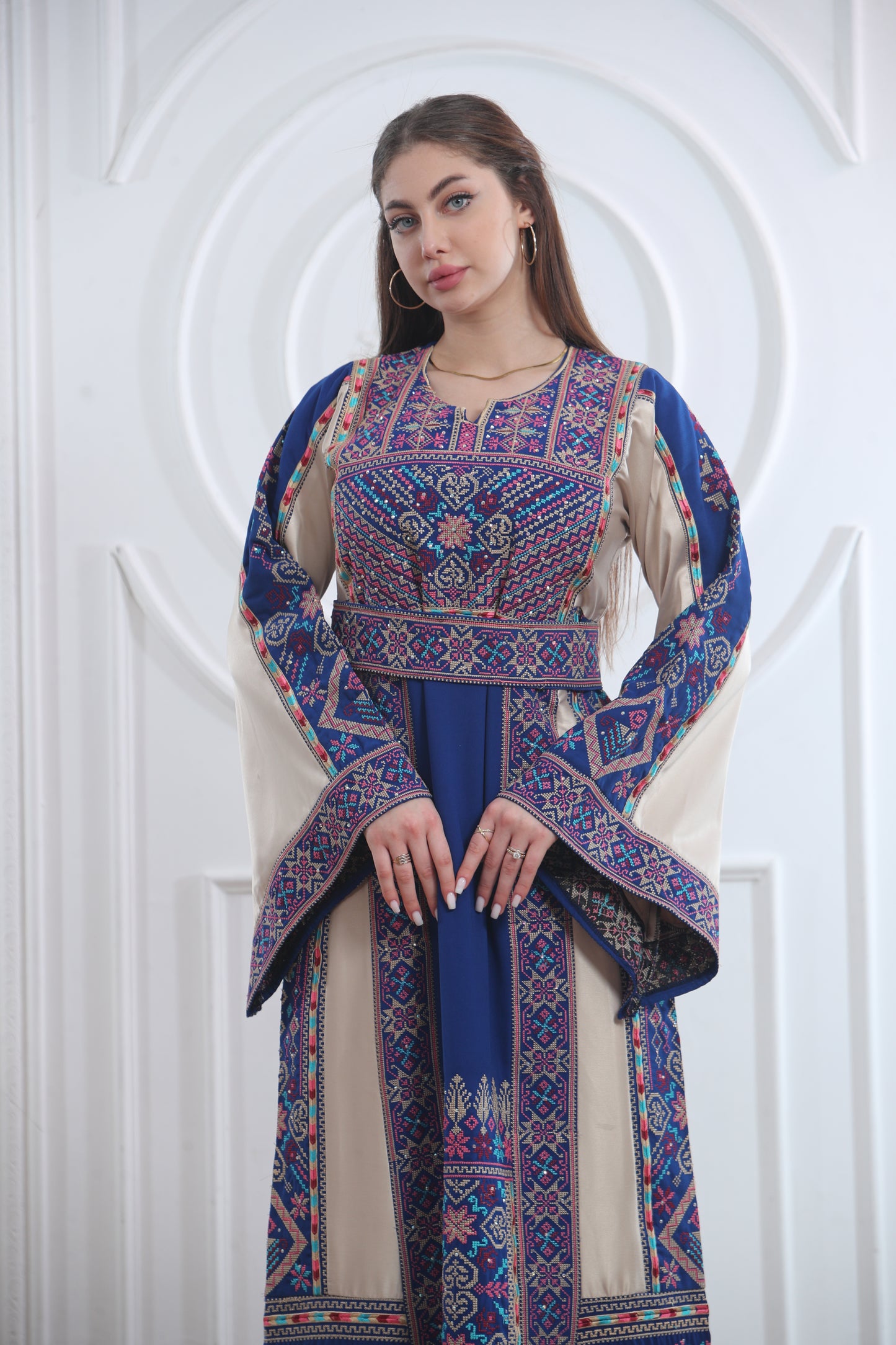 Al Qamar Thobe - ثوب القمر