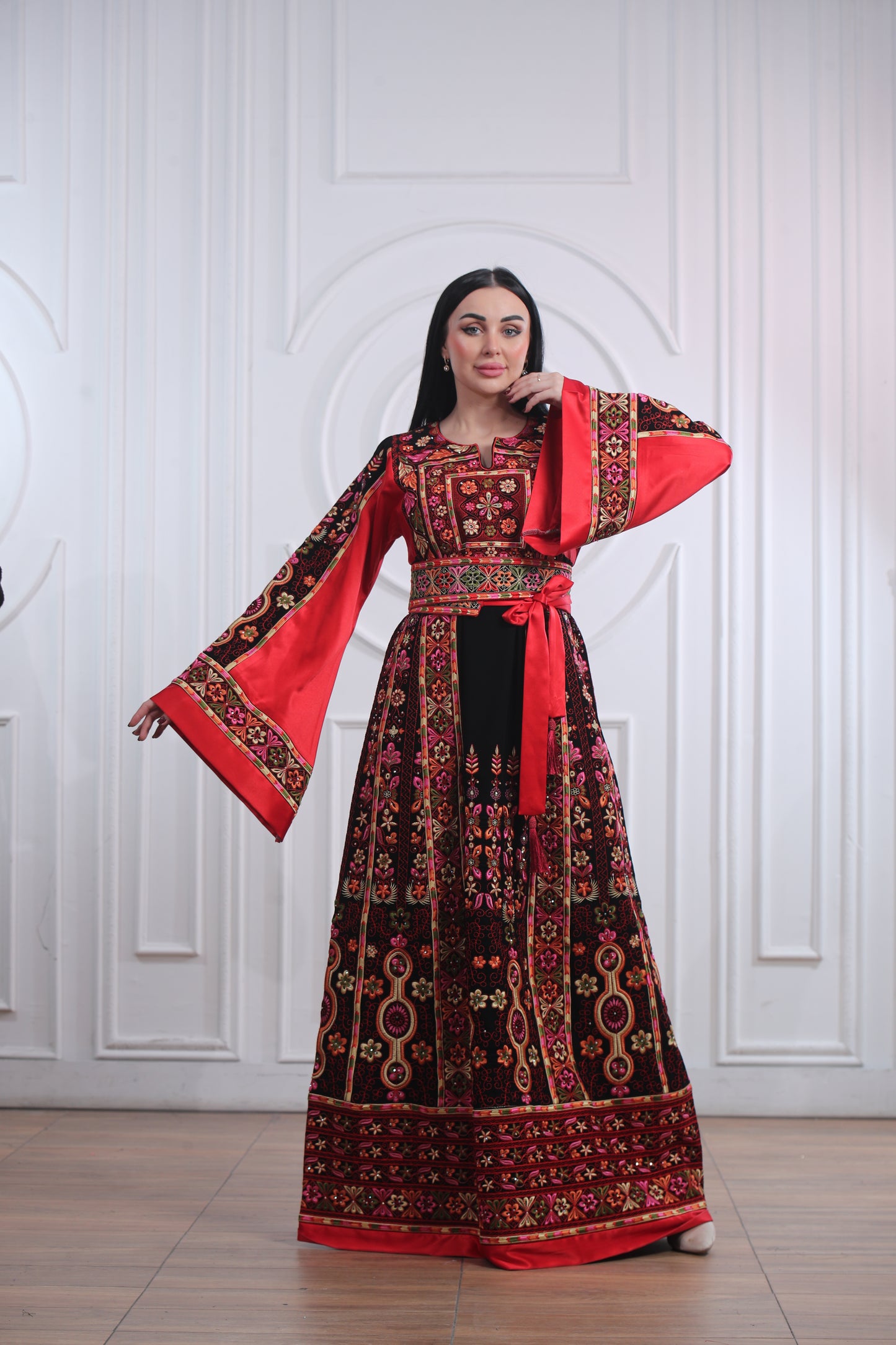 Satin Malaka Thobe - ثوب ملكة