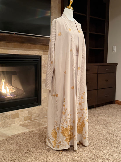 Floral Elegance Two-Piece Abaya