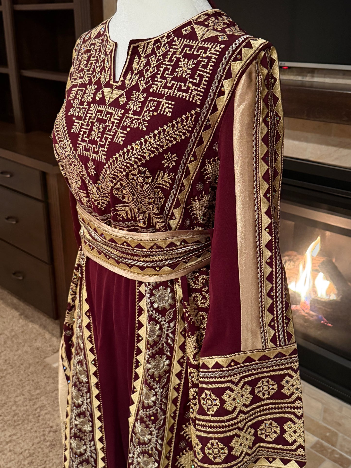 Majdalawi Thobe - ثوب مجدلاوي