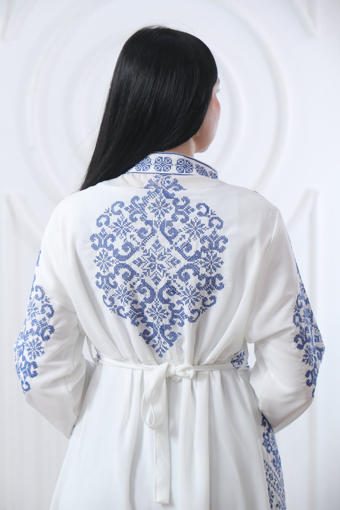 Taj Thobe - ثوب تاج