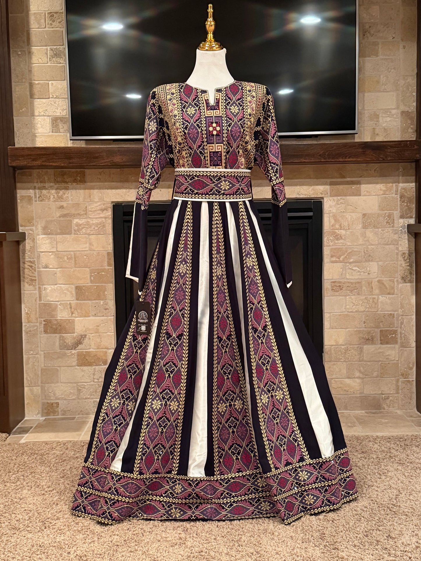 Al Sharkasi Thobe - ثوب الشركسي