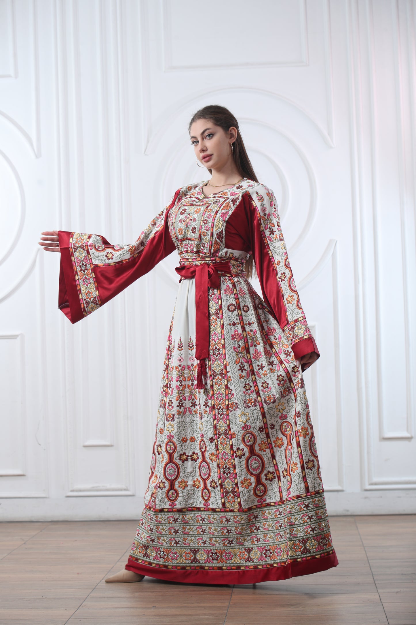 Satin Malaka Thobe - ثوب ملكة