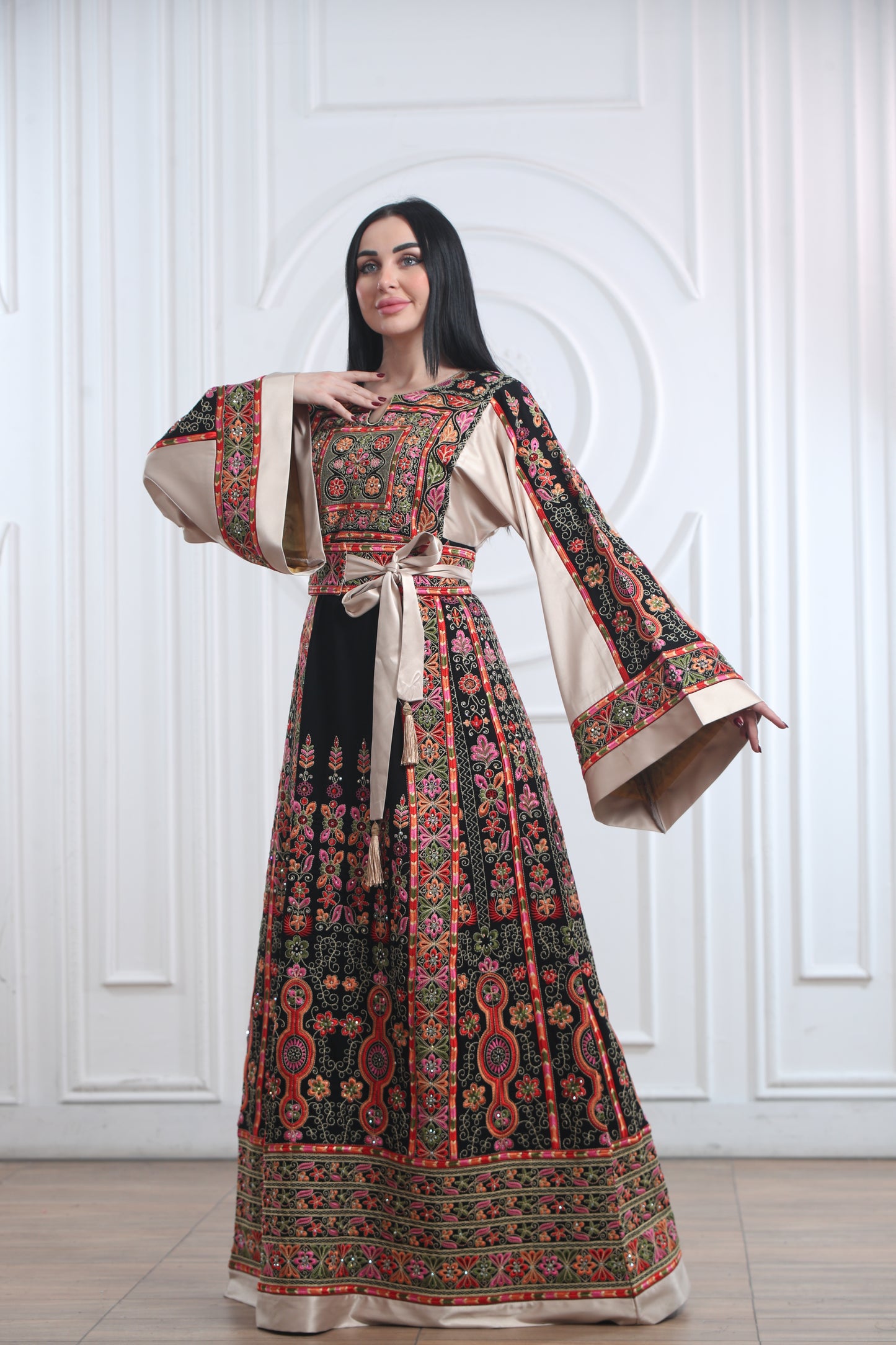 Satin Malaka Thobe - ثوب ملكة