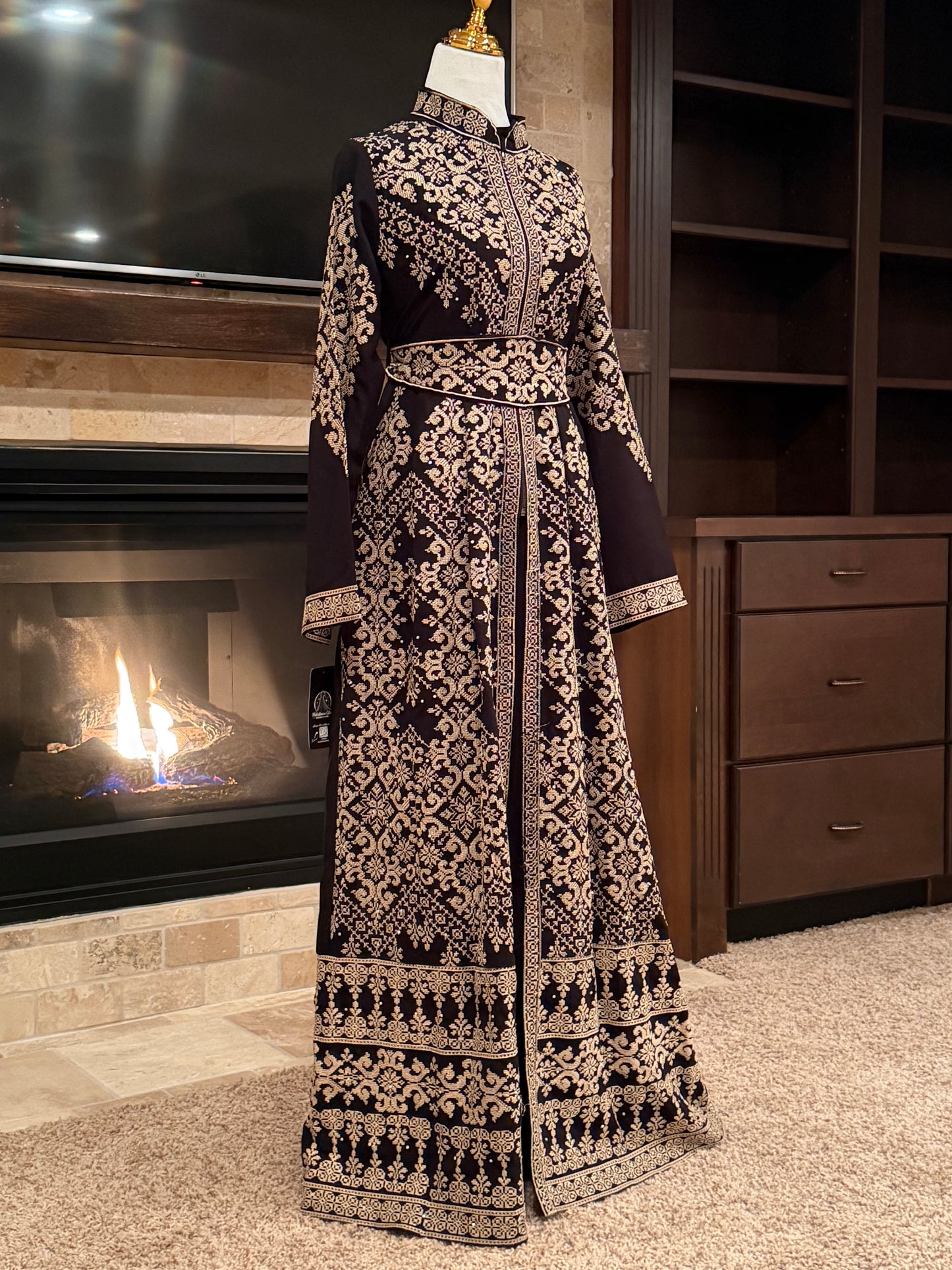 Taj Thobe - ثوب تاج