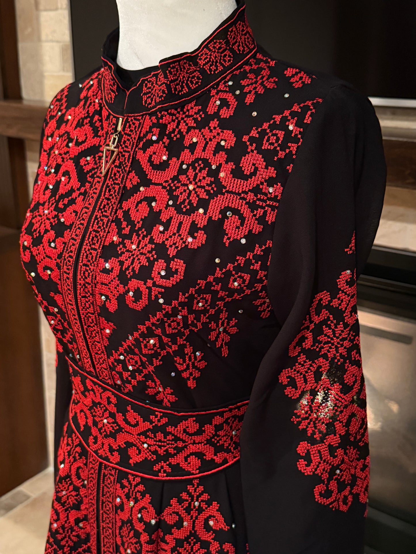 Taj Thobe - ثوب تاج