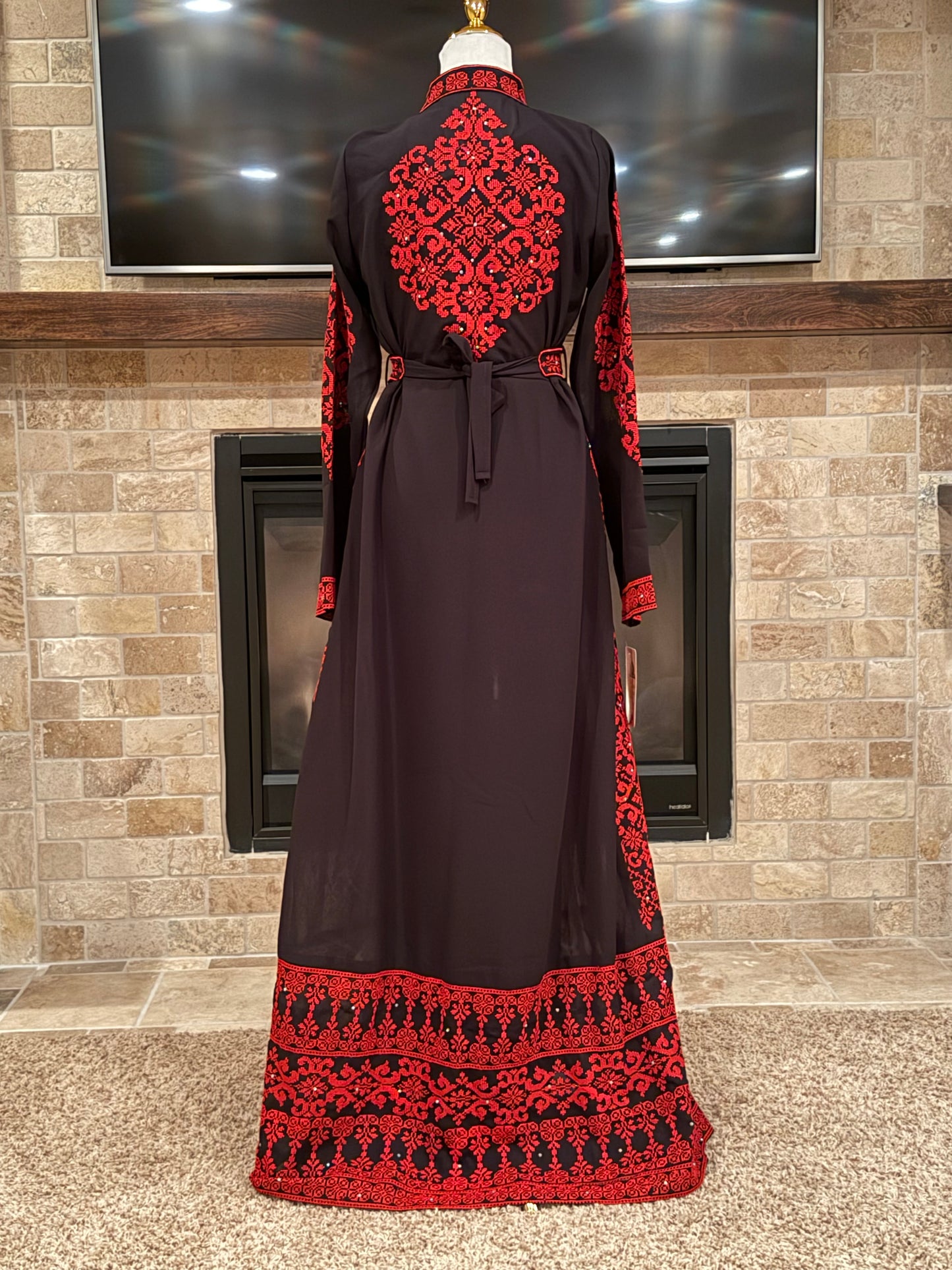 Taj Thobe - ثوب تاج