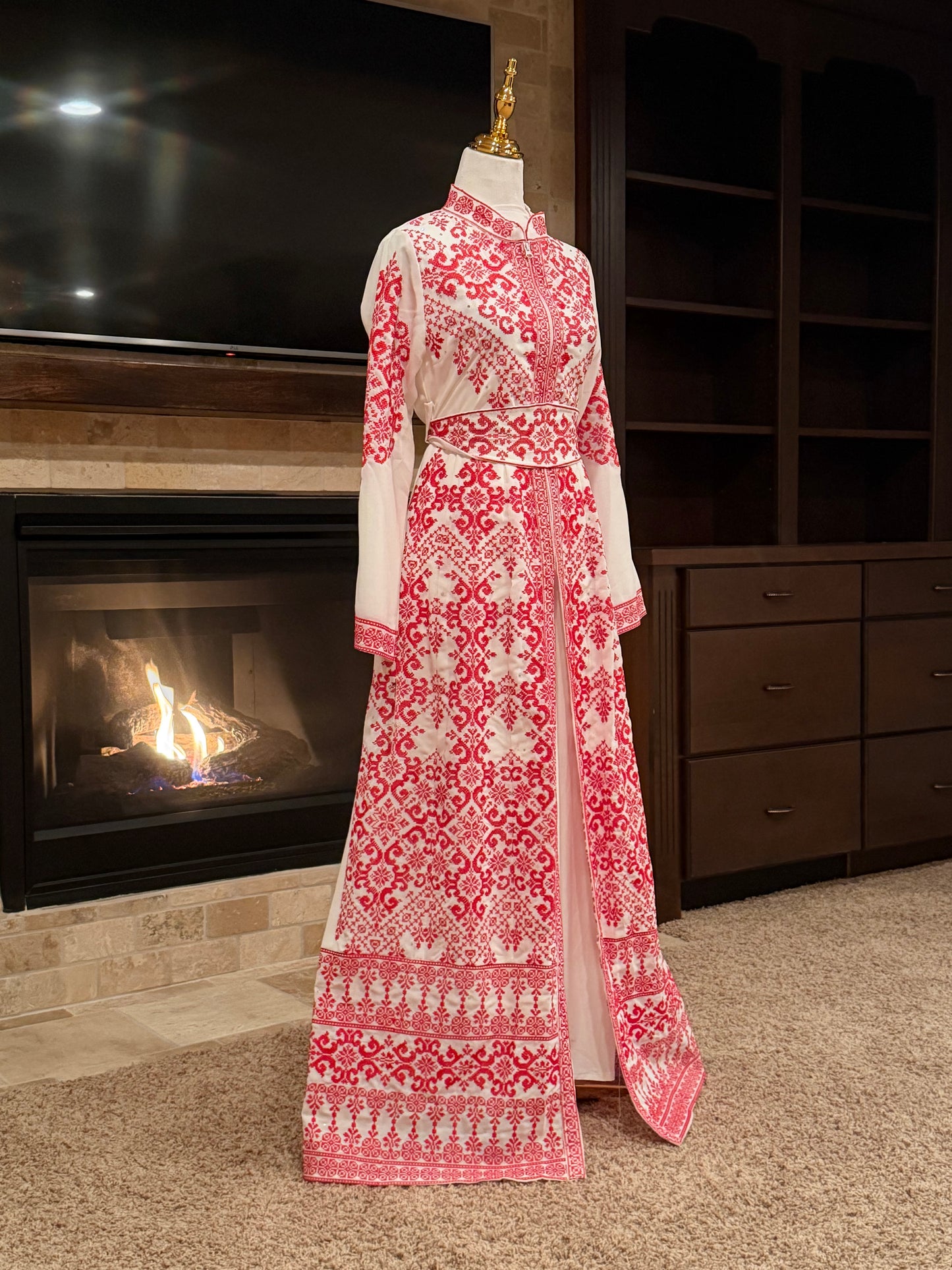 Taj Thobe - ثوب تاج